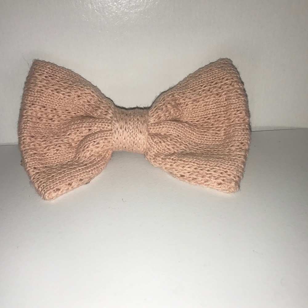 Pale Pink Hair Bow